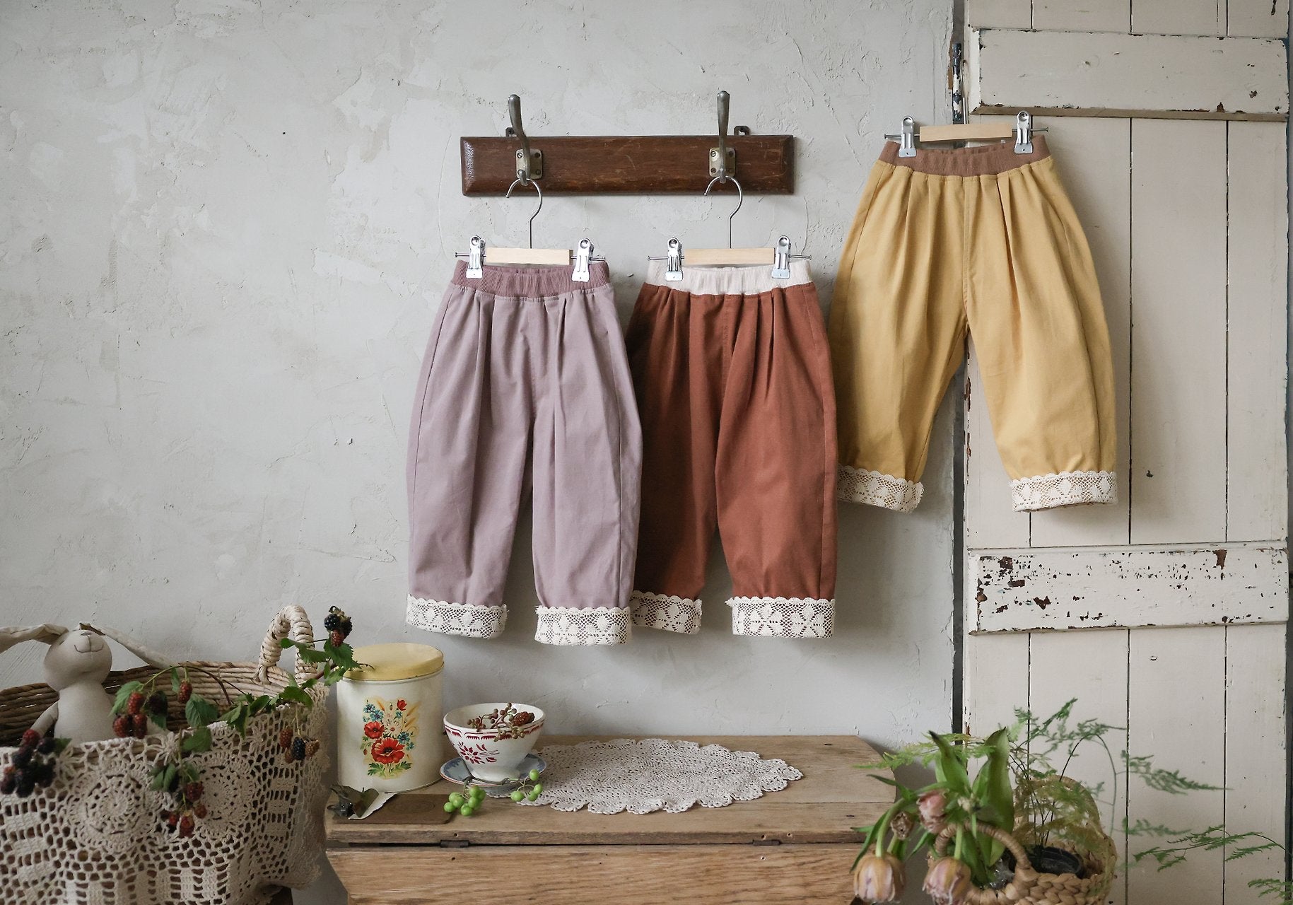 ［FLO］Peanut lace pants