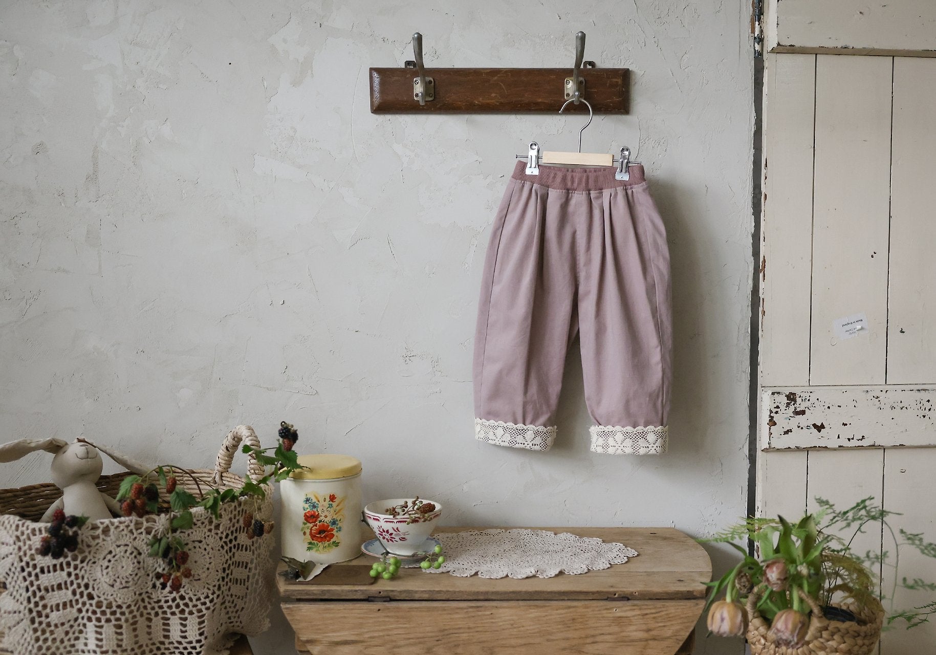 ［FLO］Peanut lace pants