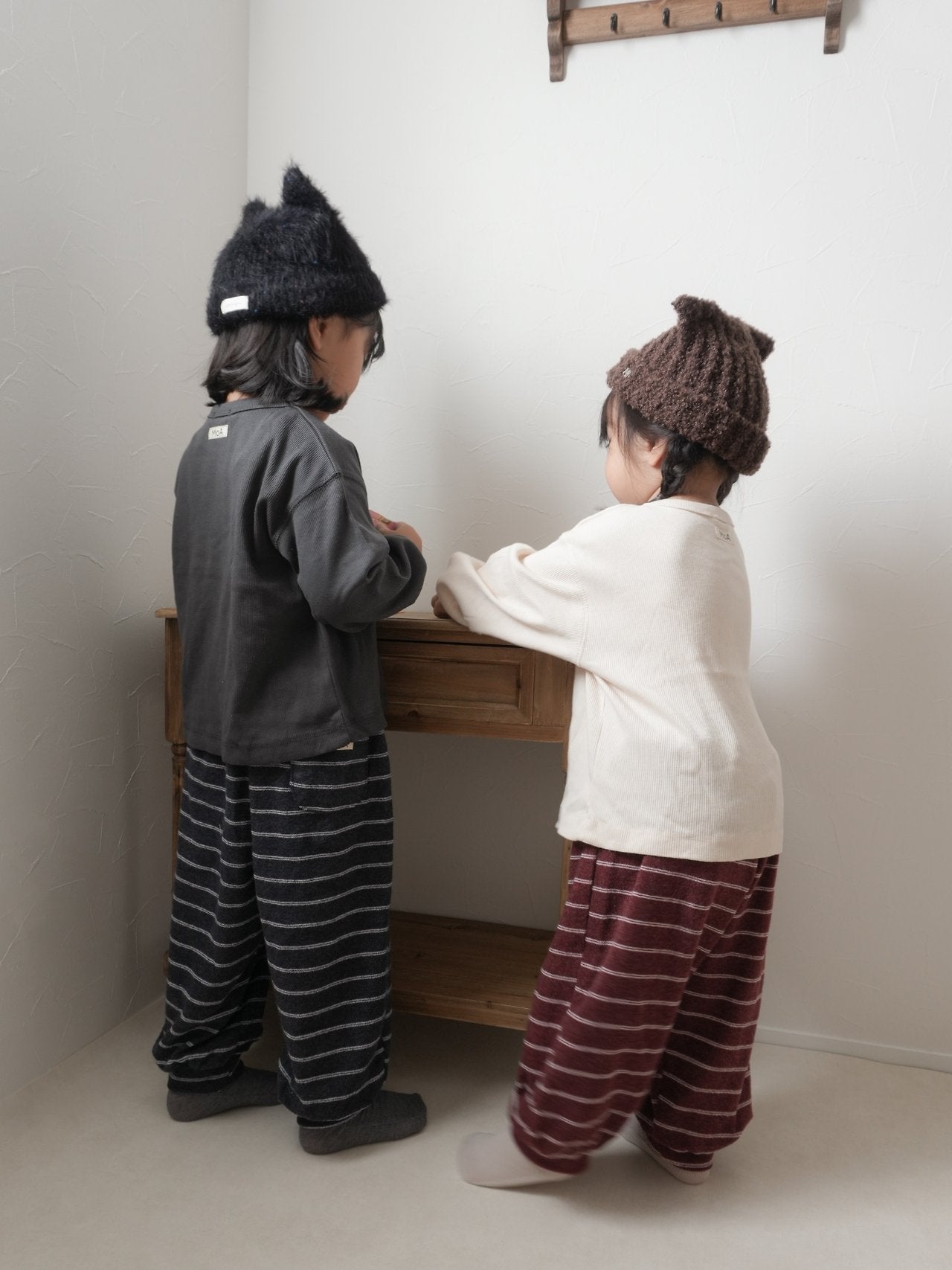 ［MoA］Joy stripe jogger pants