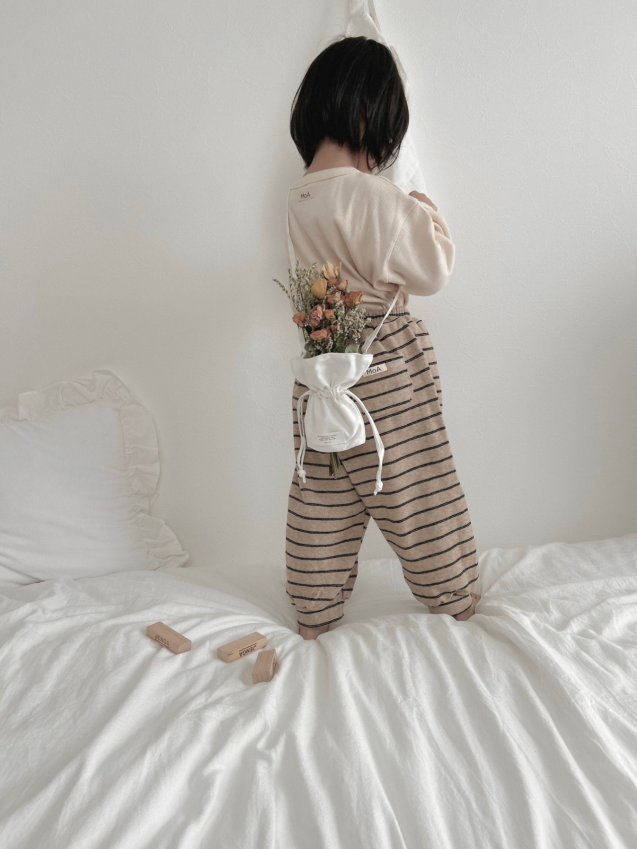 ［MoA］Joy stripe jogger pants