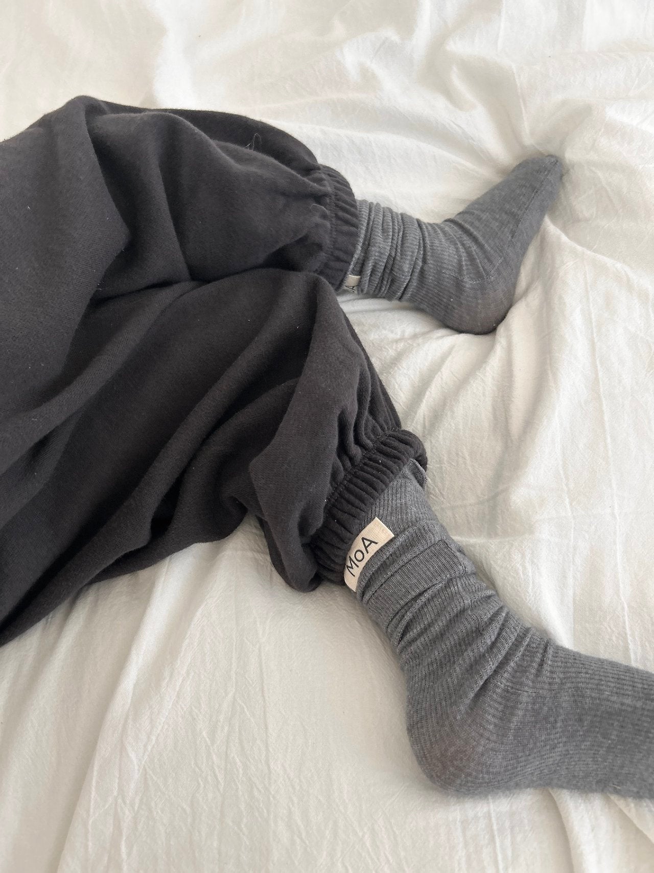 ［MoA］Sting rib pants