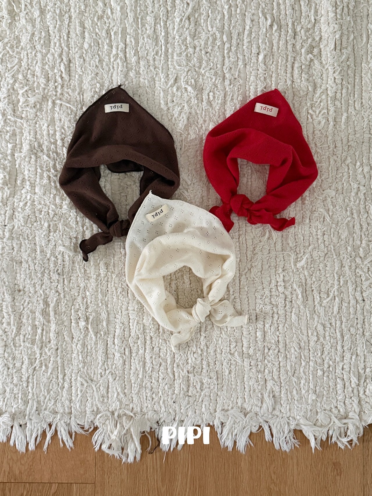 ［pipi］Eyelet scarf