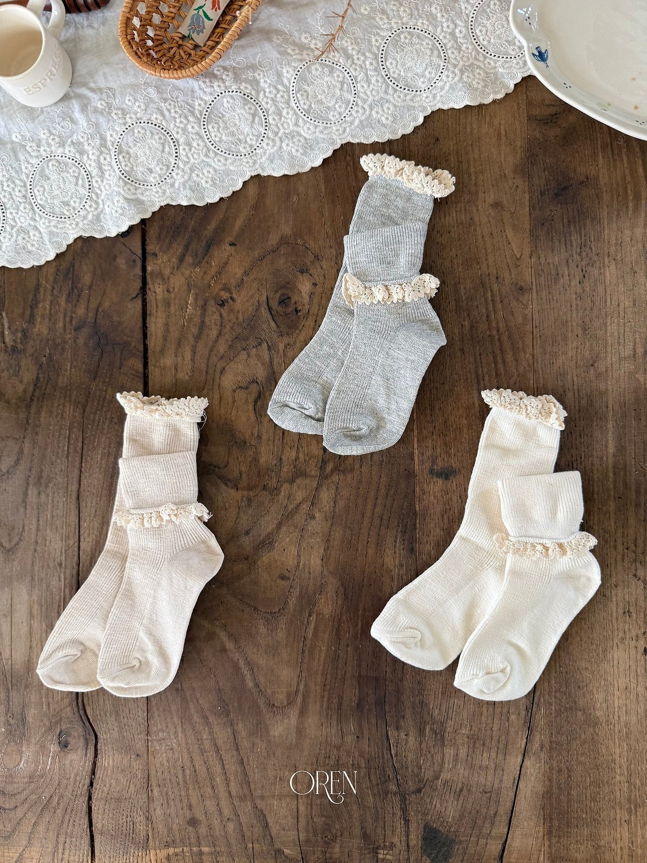［OREN］Olive long lace socks