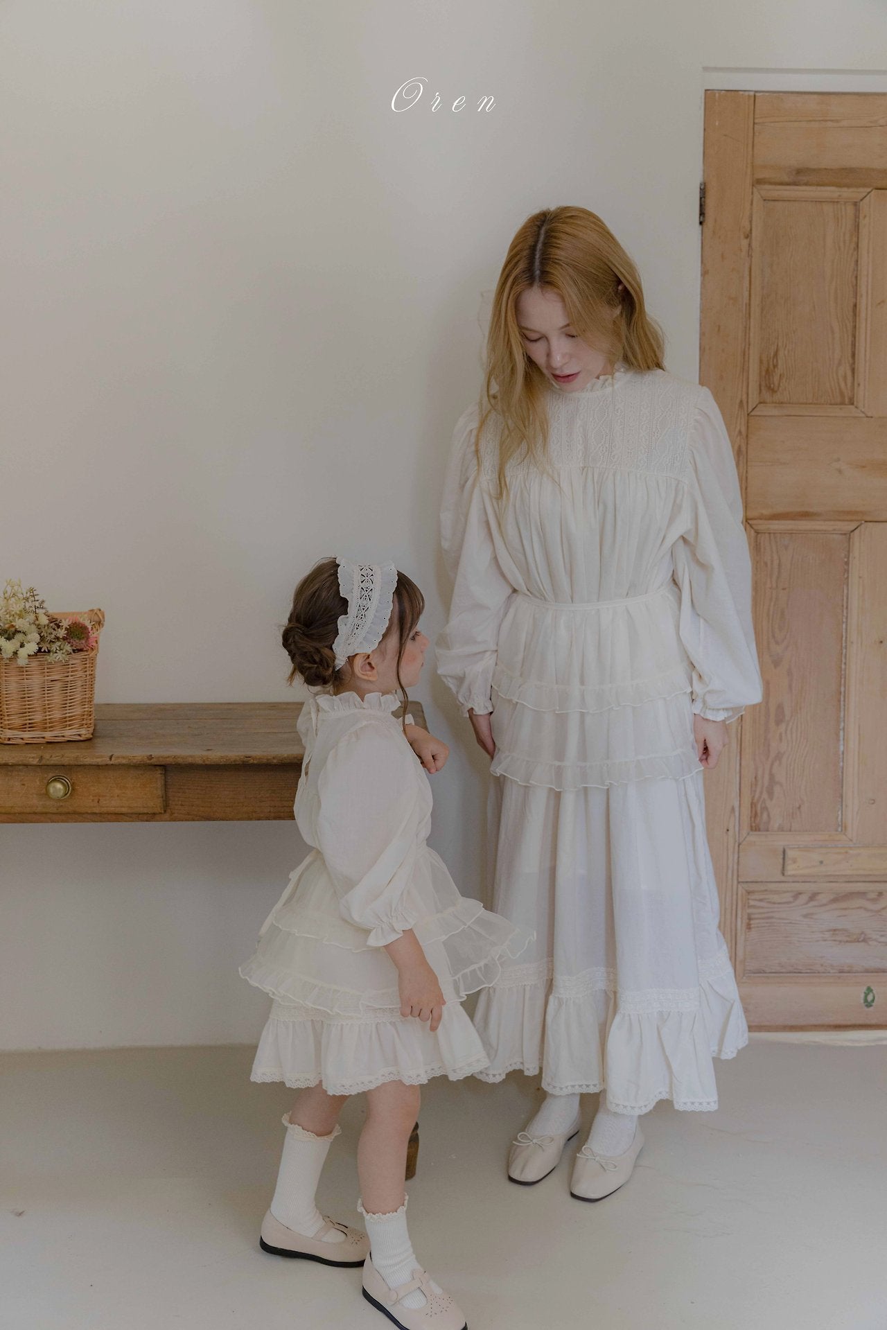 ［OREN］Oganza frill apron (kids)