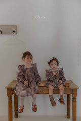 ［OREN］Madeleine embroidery rompers