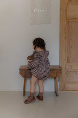 ［OREN］Madeleine embroidery rompers