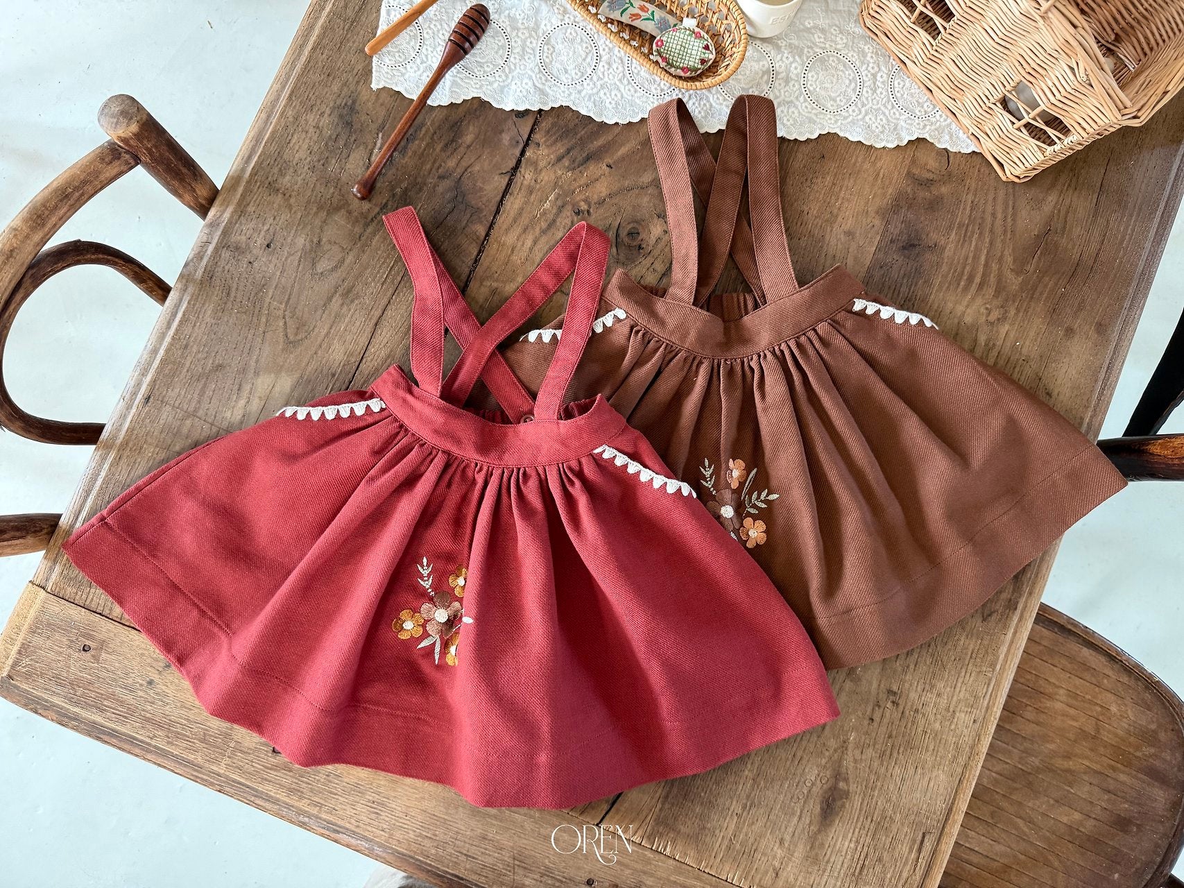 ［OREN］Autumn bloom suspender skirt