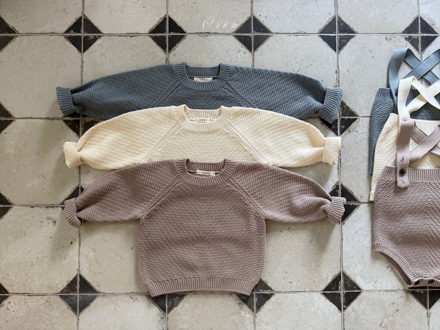 ［OREN］Roen knit sweater & overall set