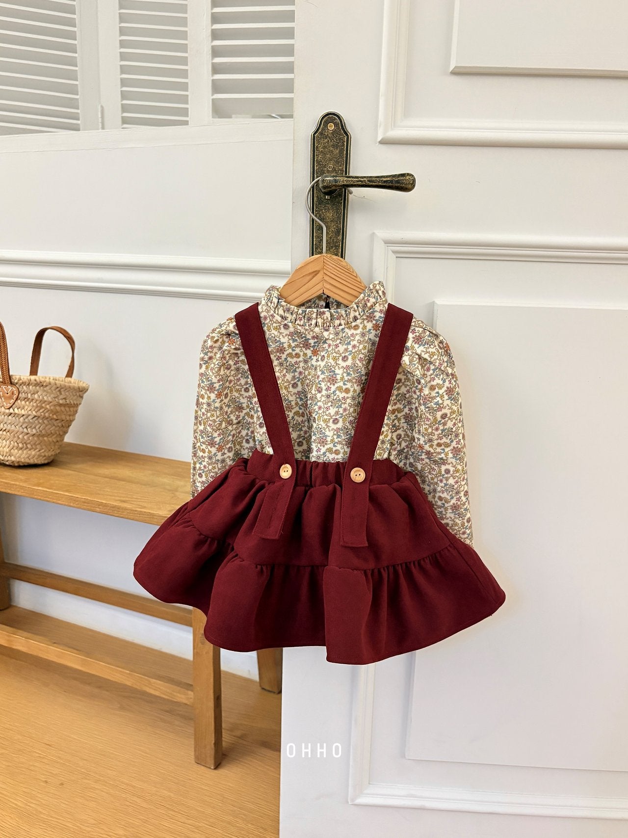 ［ohho］French shirring strap skirt