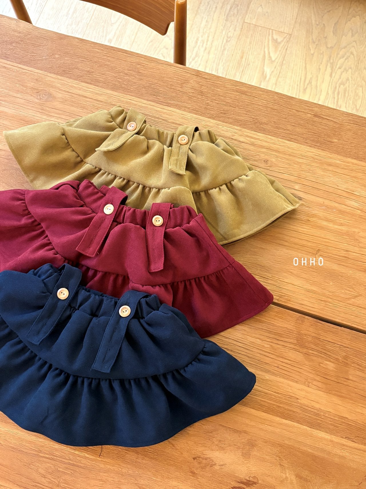 ［ohho］French shirring strap skirt