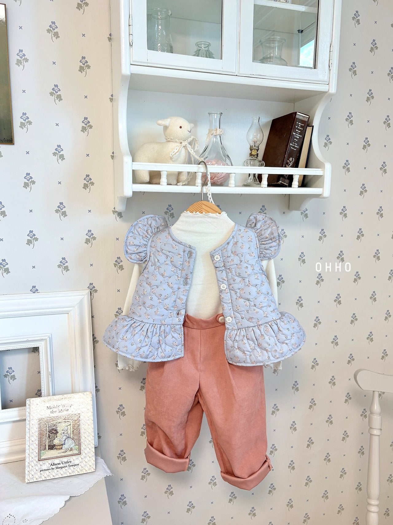 ［ohho］Rose quilte frill vest