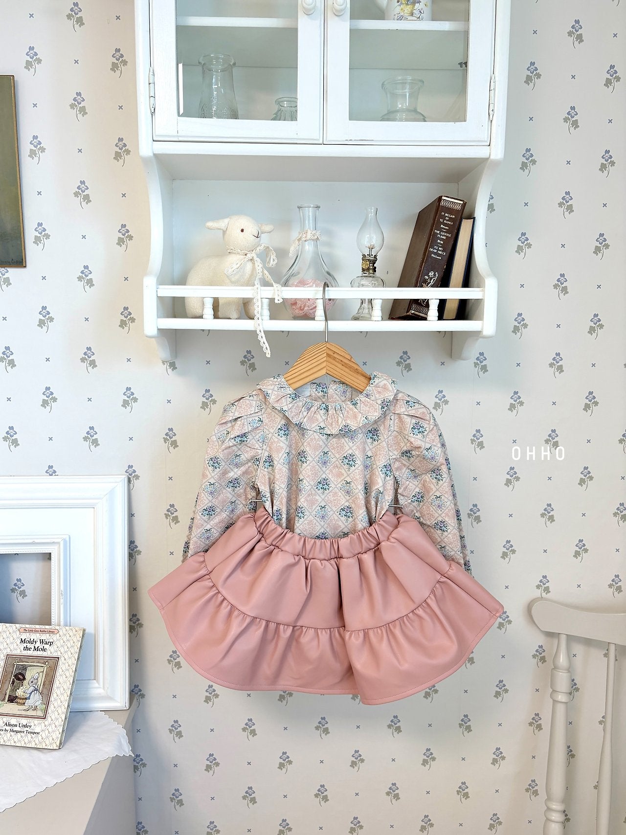 ［ohho］Leather shirring skirt