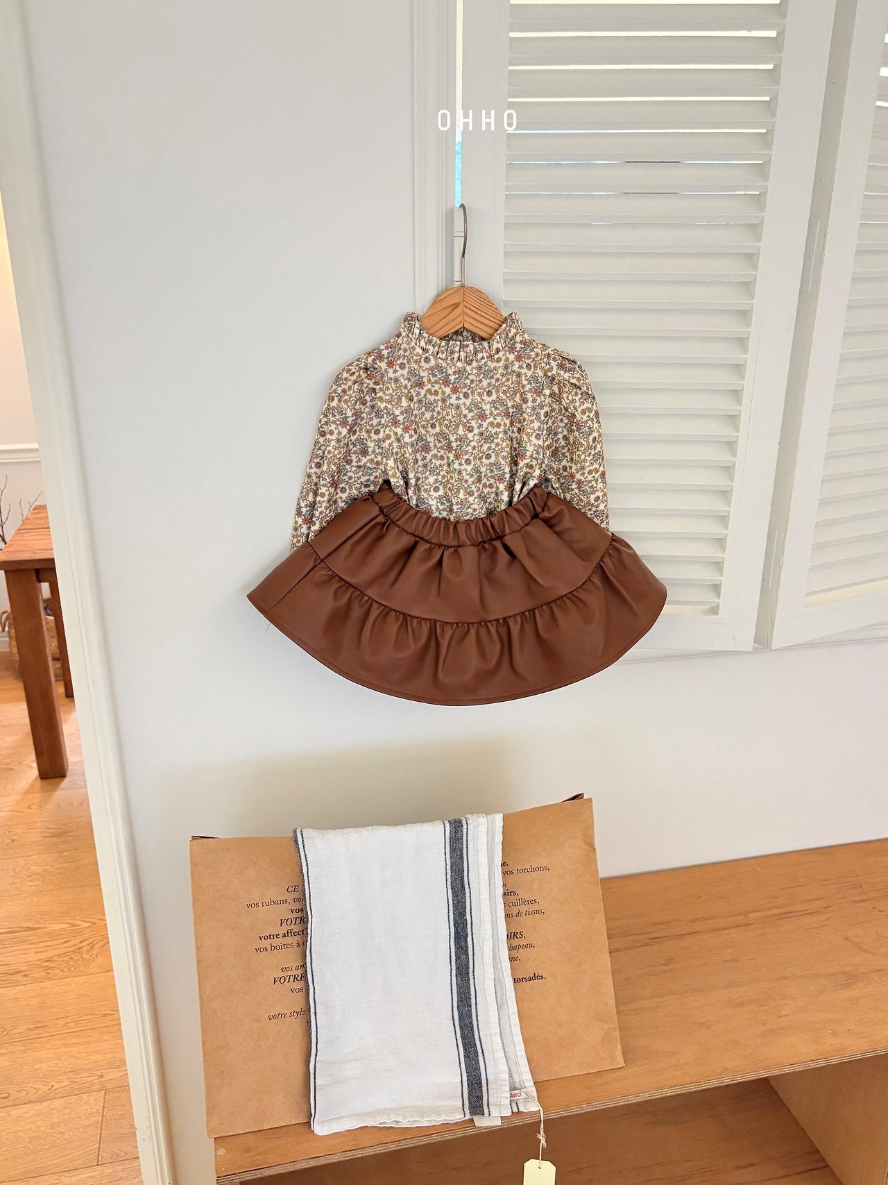 ［ohho］Leather shirring skirt