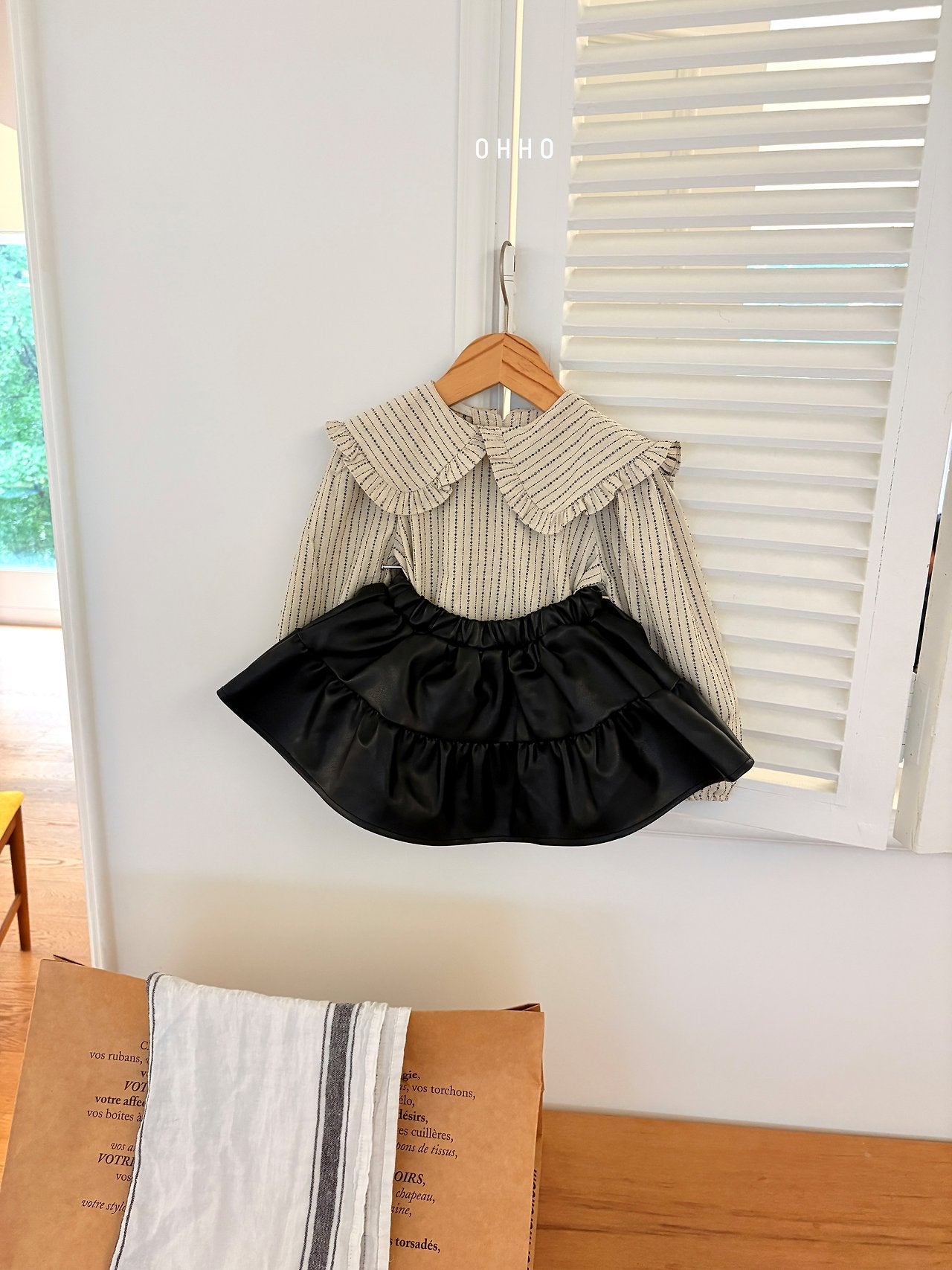 ［ohho］Sella frill blouse