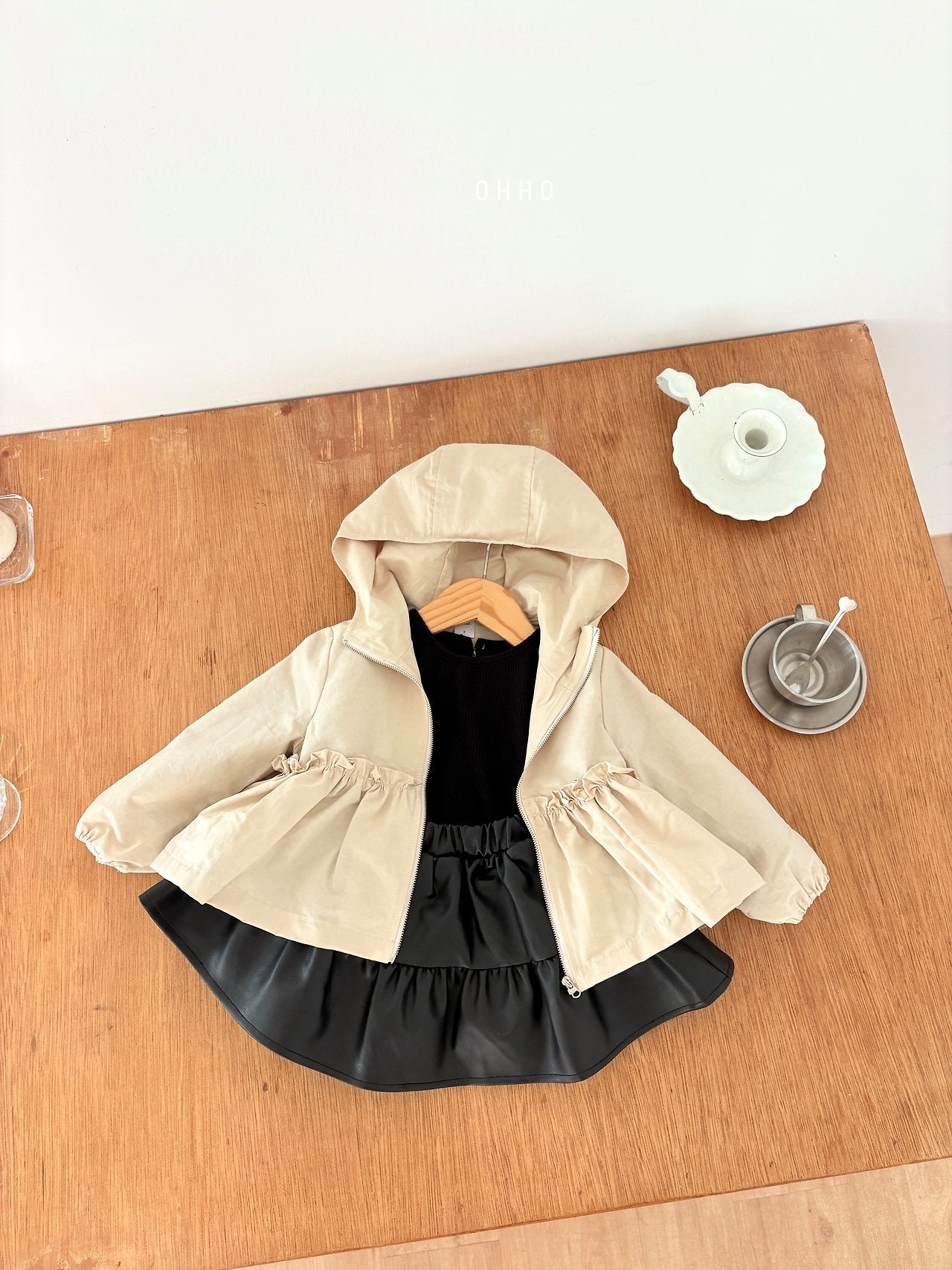 ［ohho］From frill windbreaker