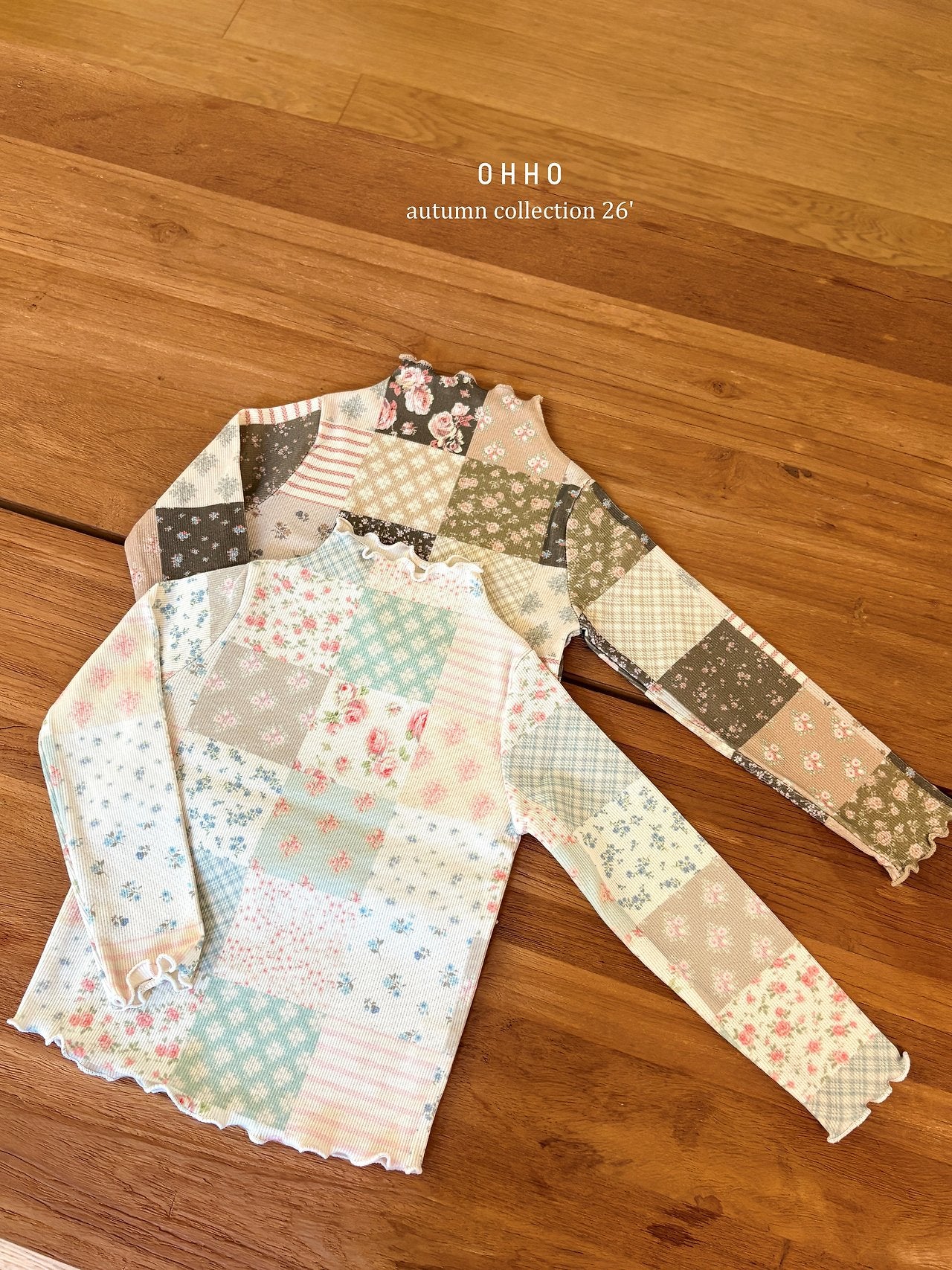 ［ohho］Sweet half-neck tee