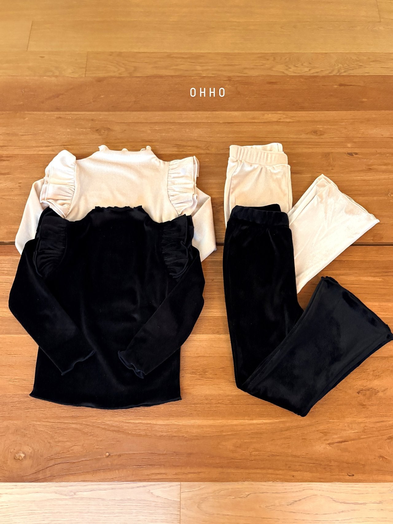 ［ohho］French velvet flare tee