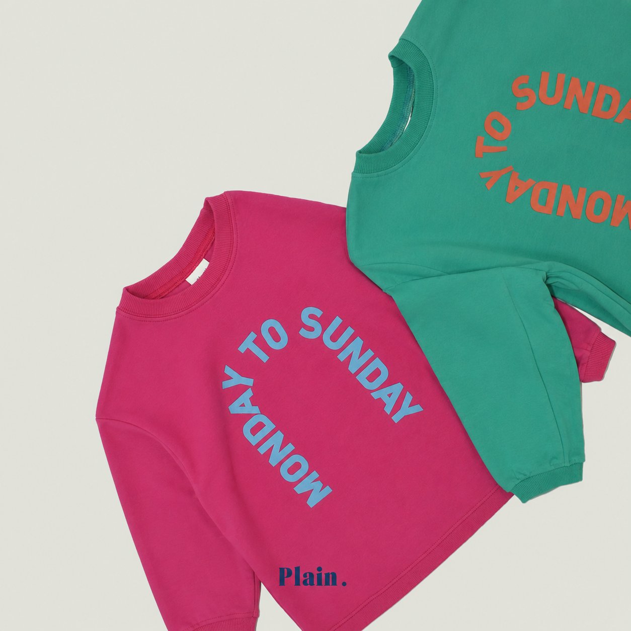 ［plain］ Monday to Sunday tee