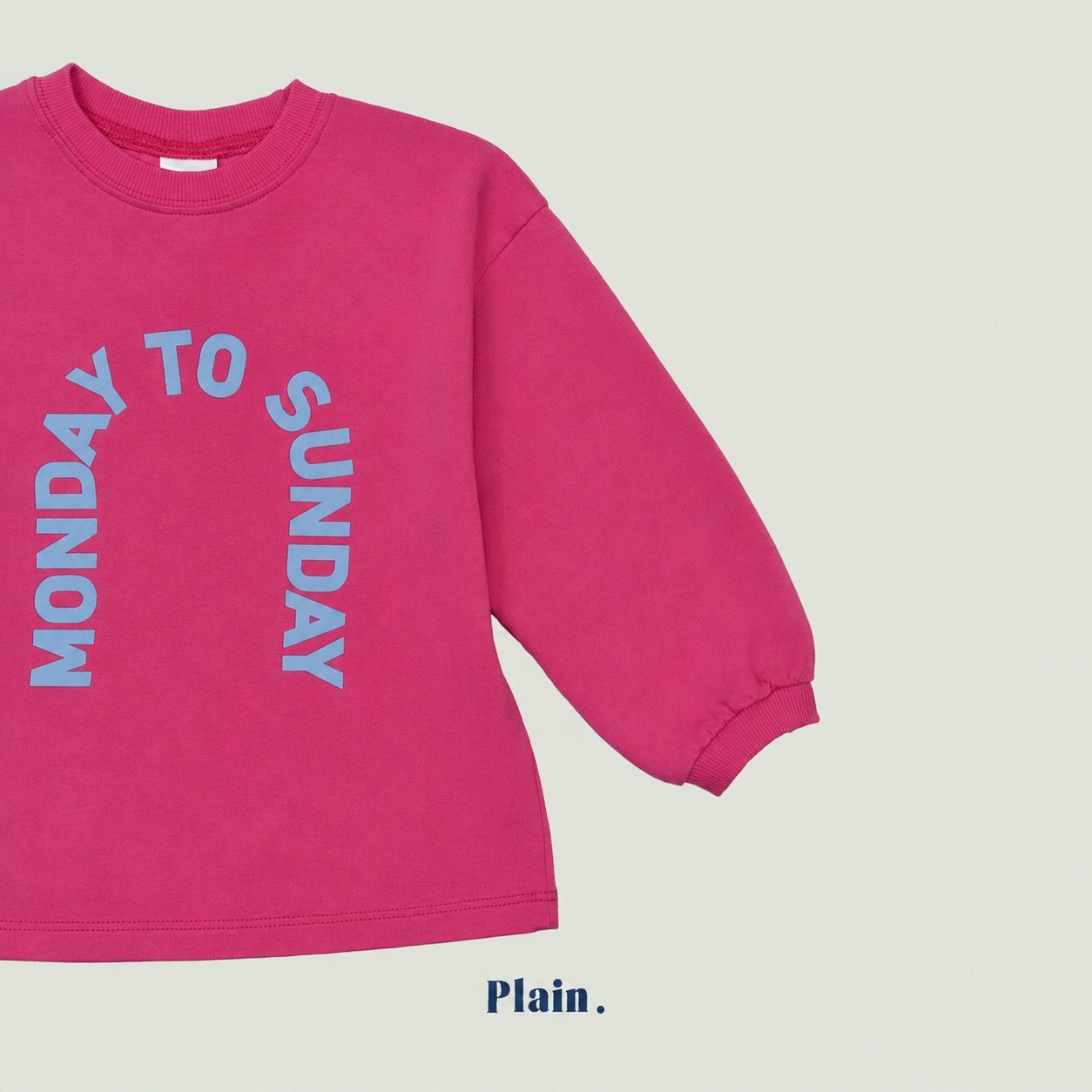 ［plain］ Monday to Sunday tee