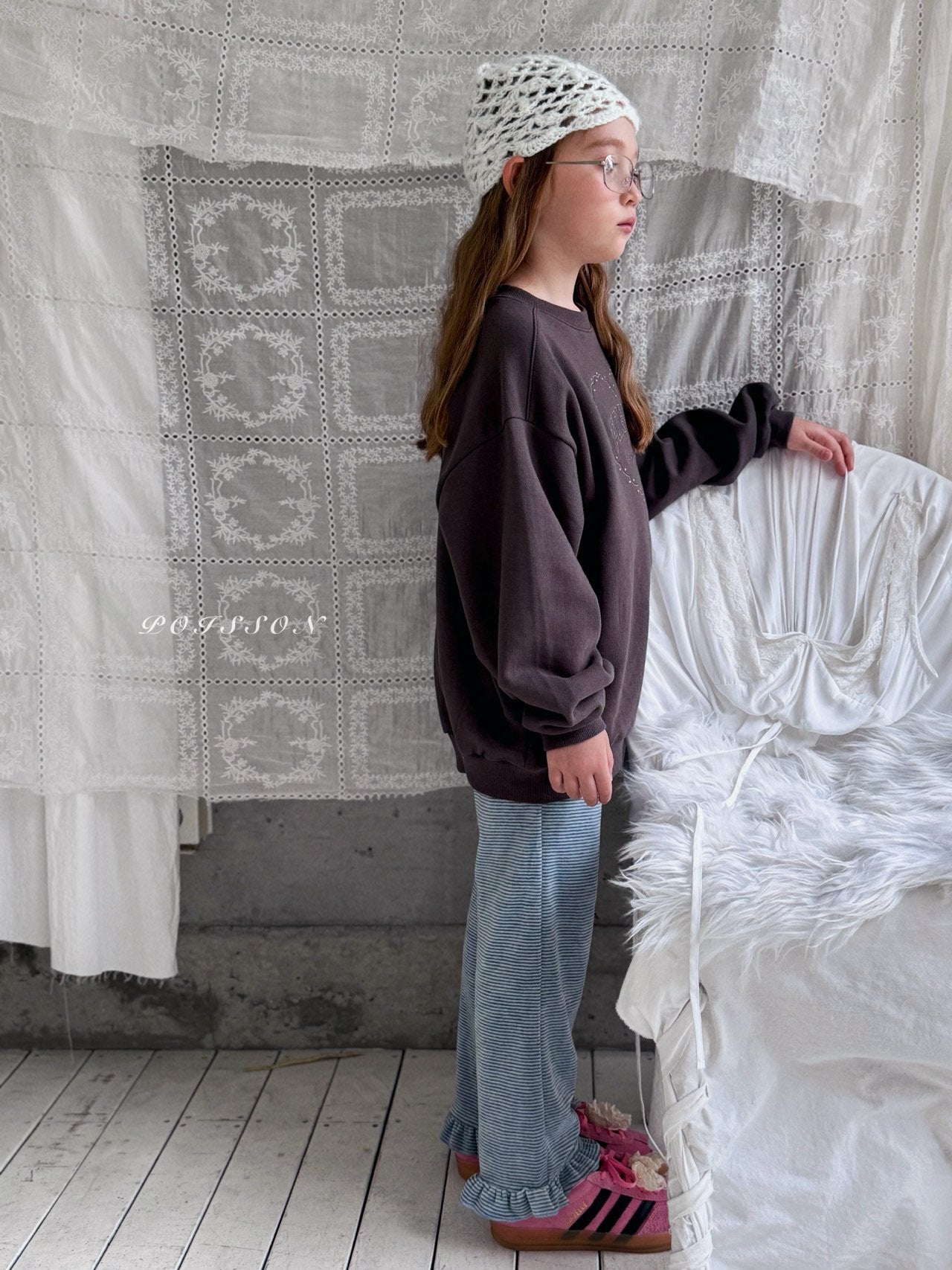 ［poisson］Poisson embroidery sweatshirt