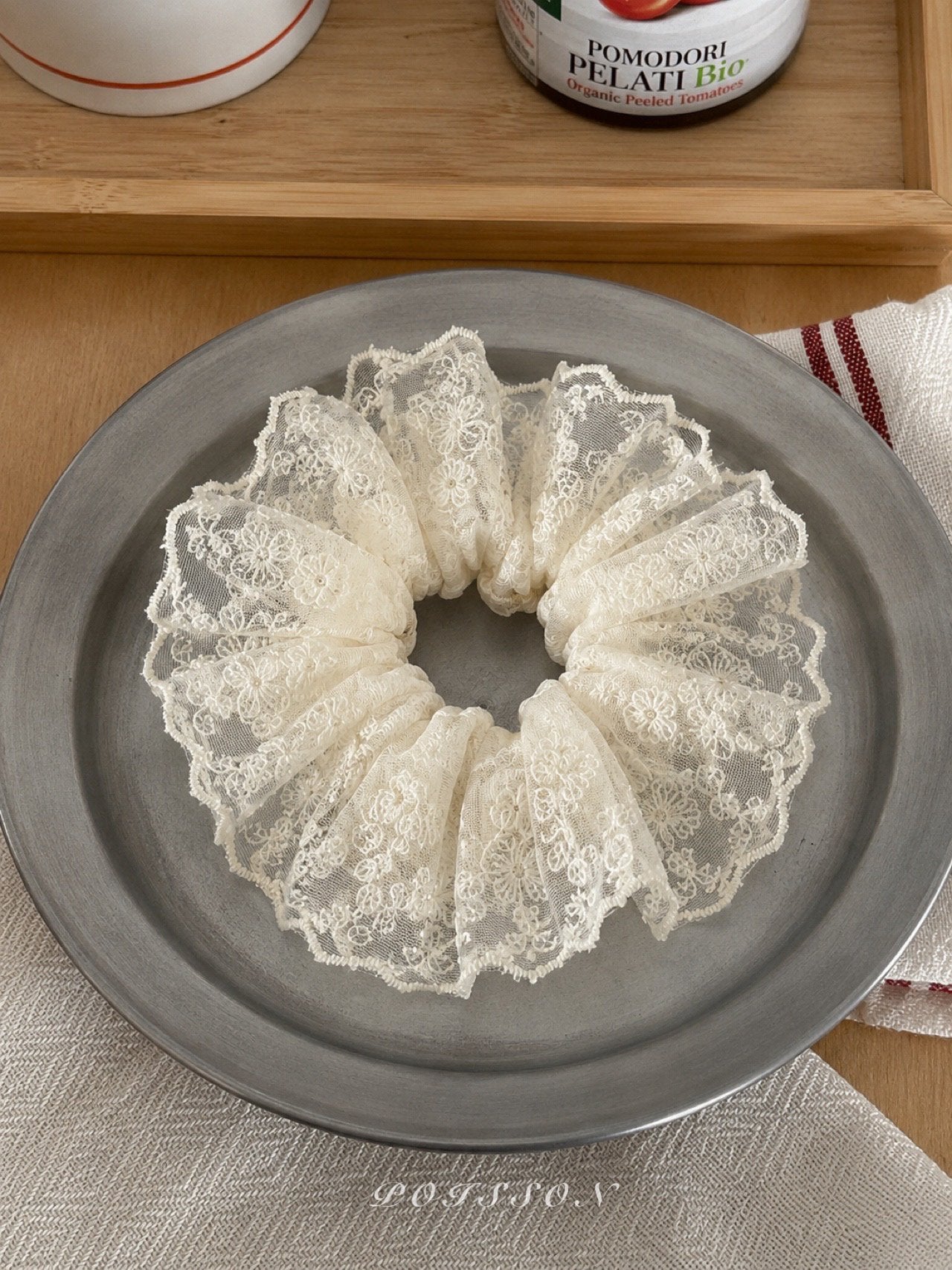 ［poisson］Bloom lace scrunchie
