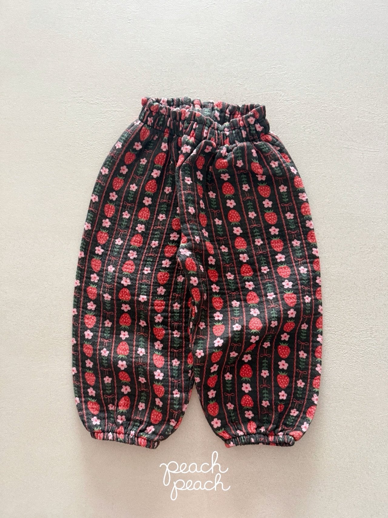 ［peach peach］Strawberry bonbon pants