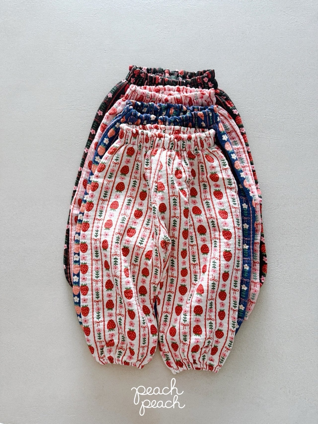 ［peach peach］Strawberry bonbon pants