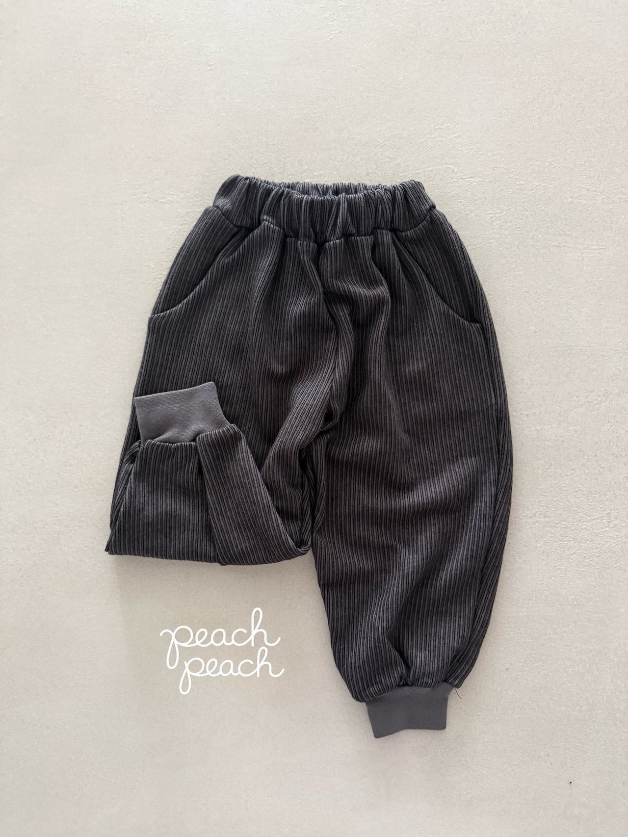 ［peach peach］Egg balloon pants