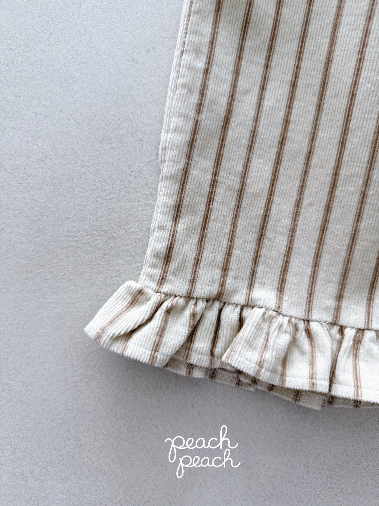 ［peach peach］Marron corduroy frill pants