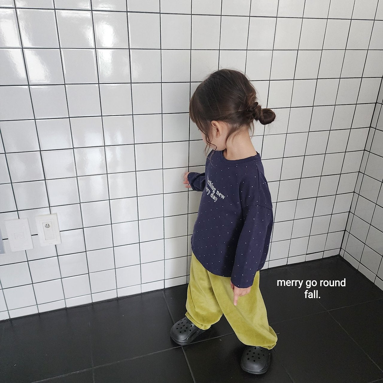 ［merry go round］Velvet jogger frill pants
