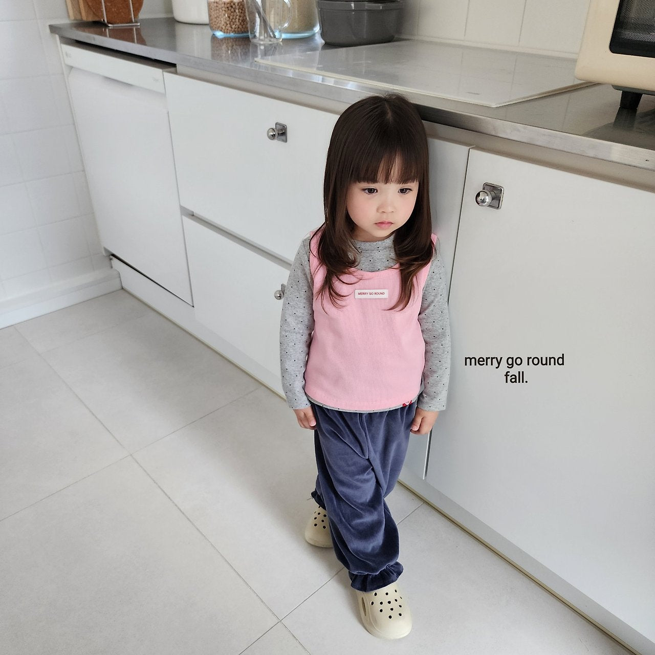 ［merry go round］Velvet jogger frill pants