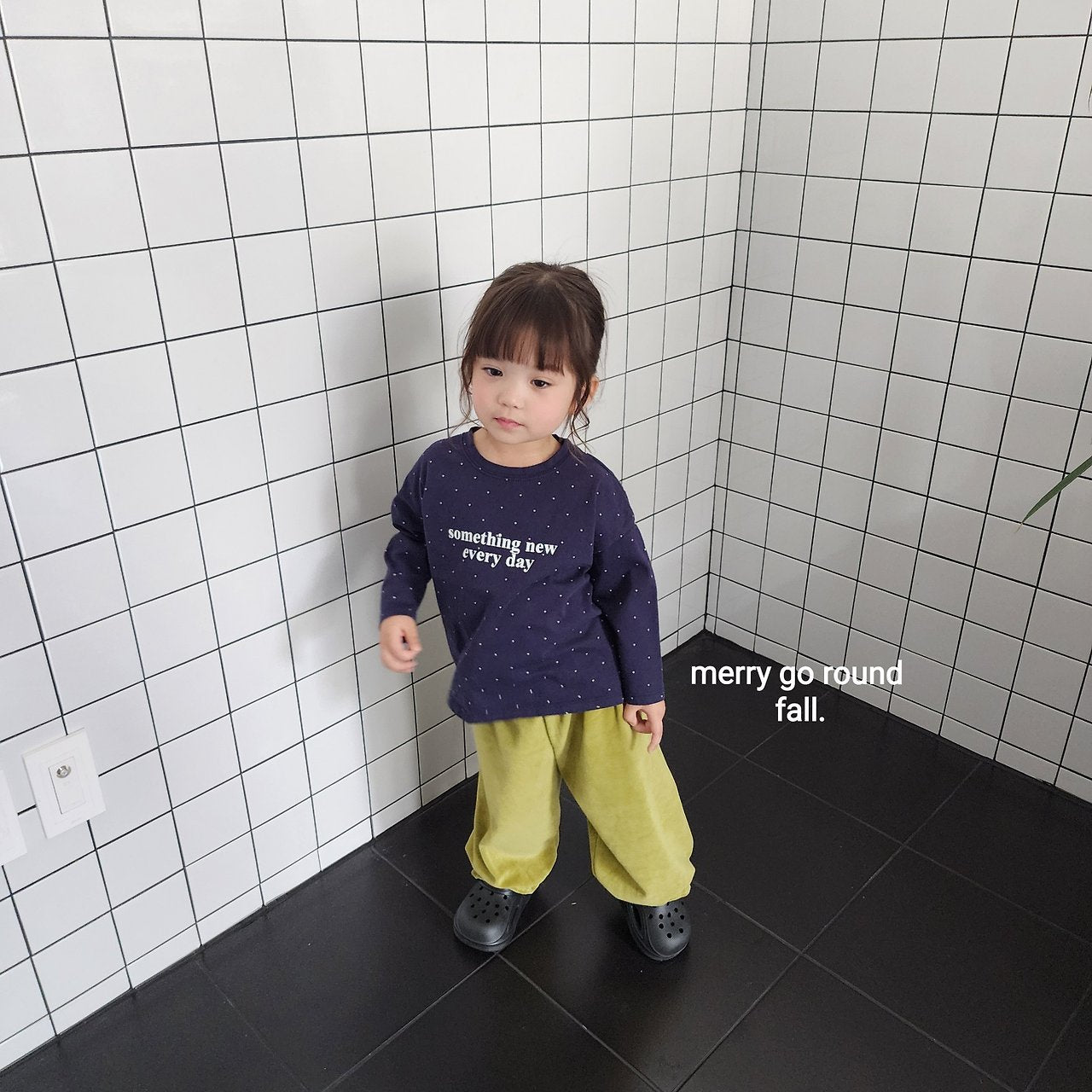 ［merry go round］Mini dot something tee