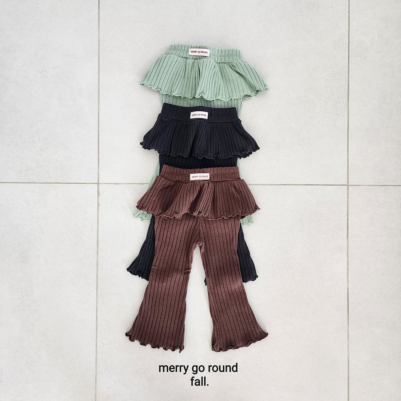 ［merry go round］Layered skirt flare pants