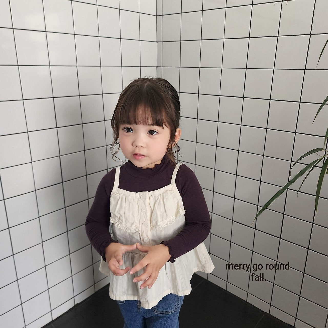 ［merry go round］Nuts frill camisole tops