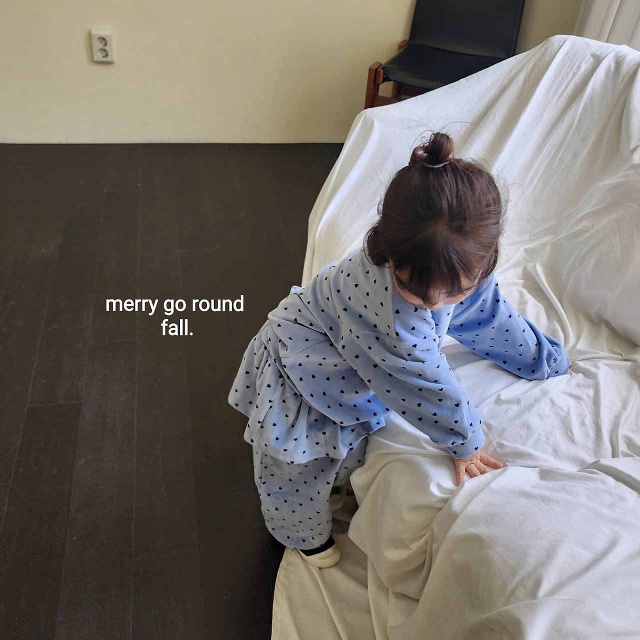［merry go round］So cute jogger pants