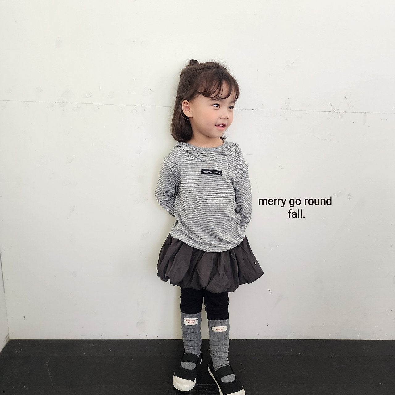 ［merry go round］Peanut hoodie