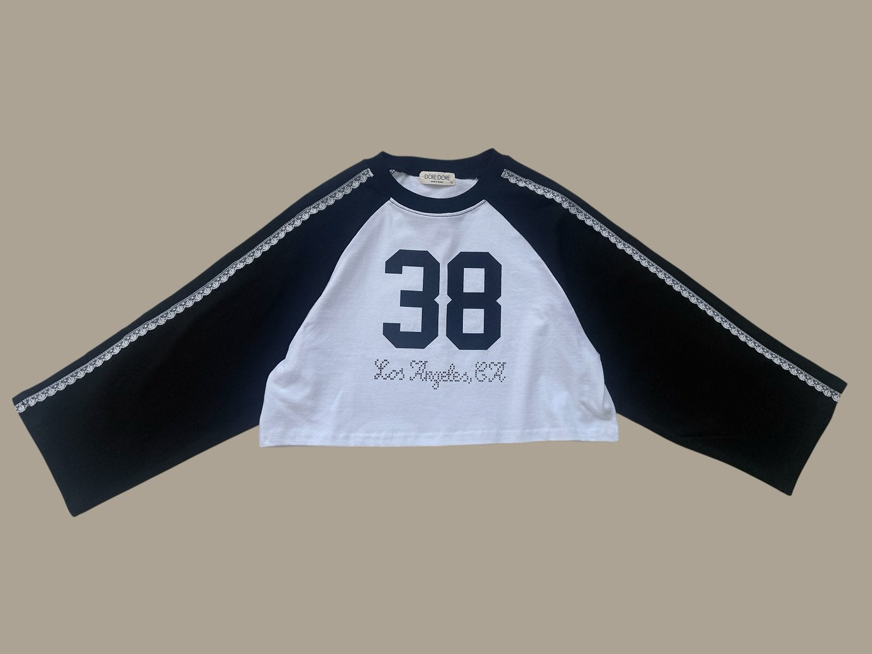 [DOREDORE] Lace raglan crop tee