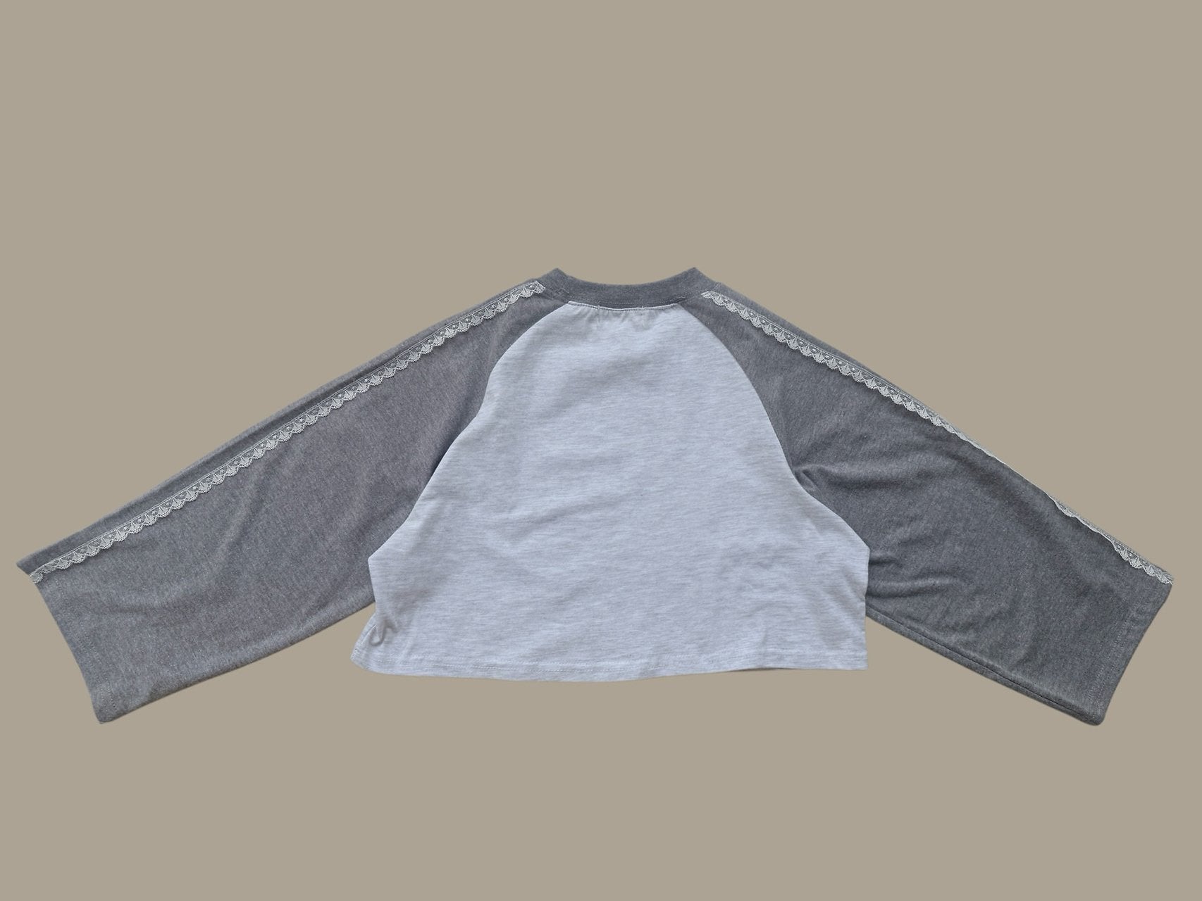 [DOREDORE] Lace raglan crop tee