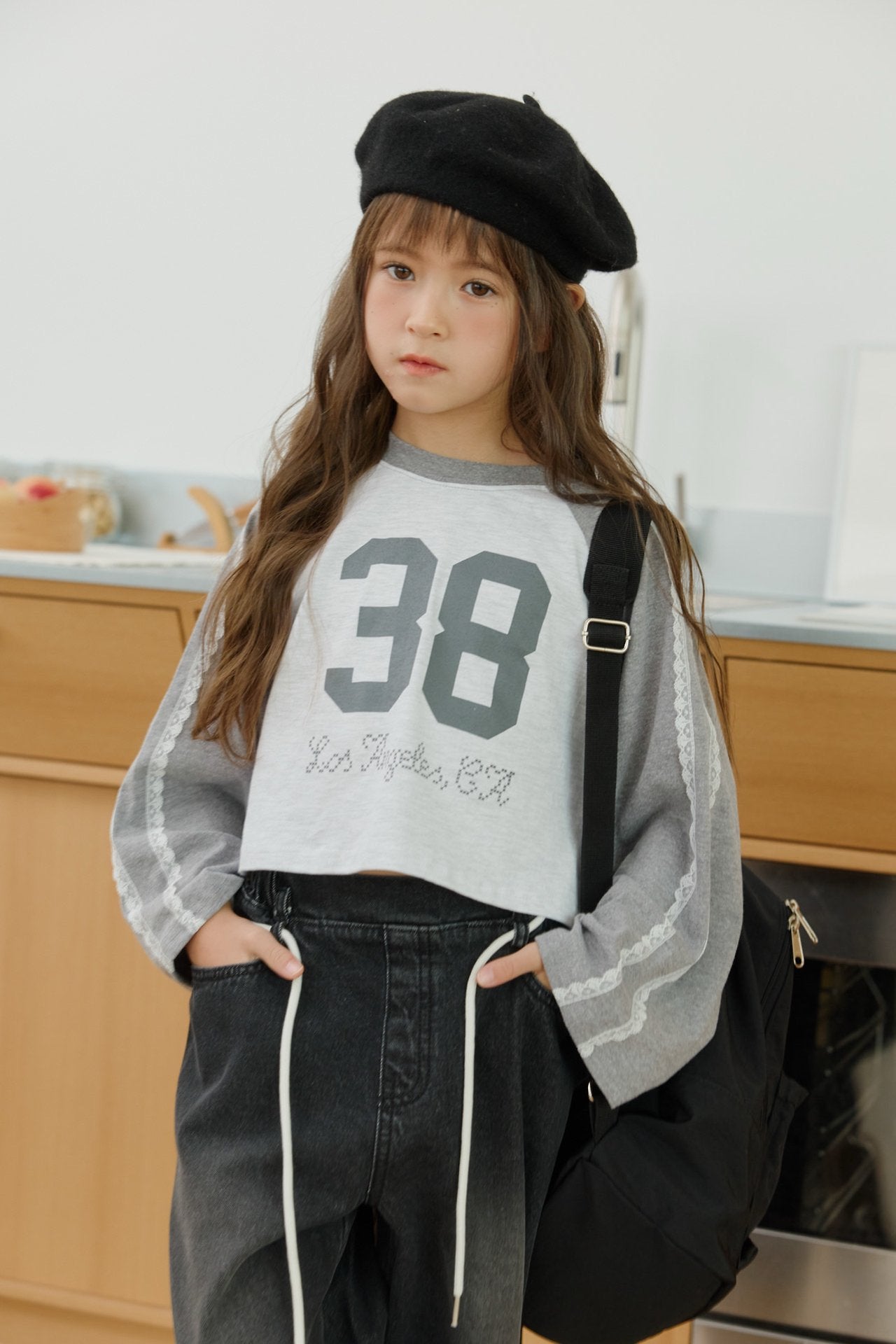 [DOREDORE] Lace raglan crop tee