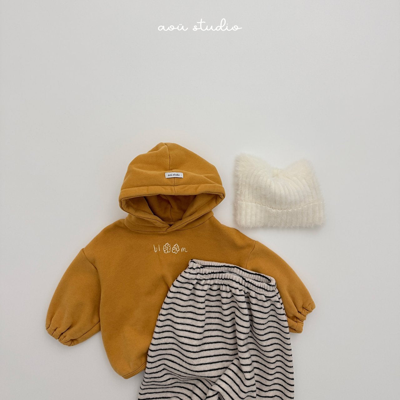 [aou studio] Pumpkin stripe jpgger pants