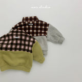 [aou studio] Check anorak