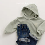 [aou studio] Beluga hoodie