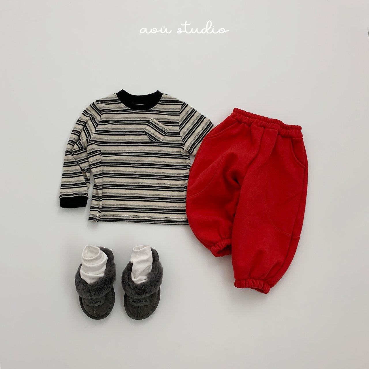 [aou studio] Noi pocket tee