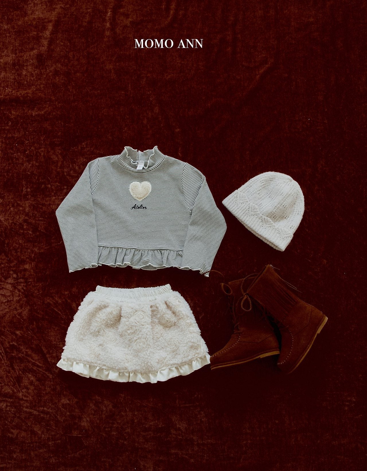 [momo ann] Milk heart frill tops
