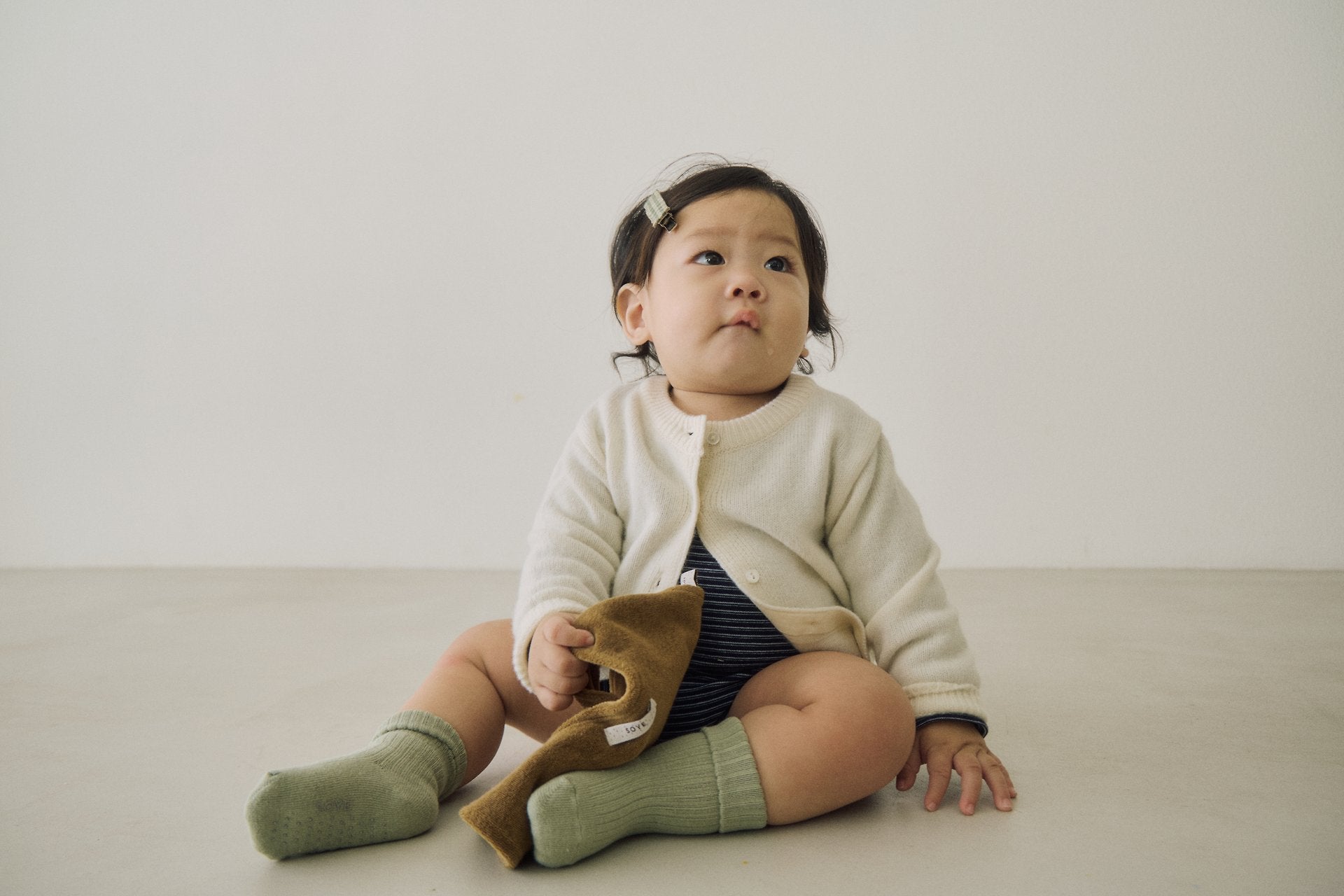 [soye] Cashmere Basic Bebe Cardigan