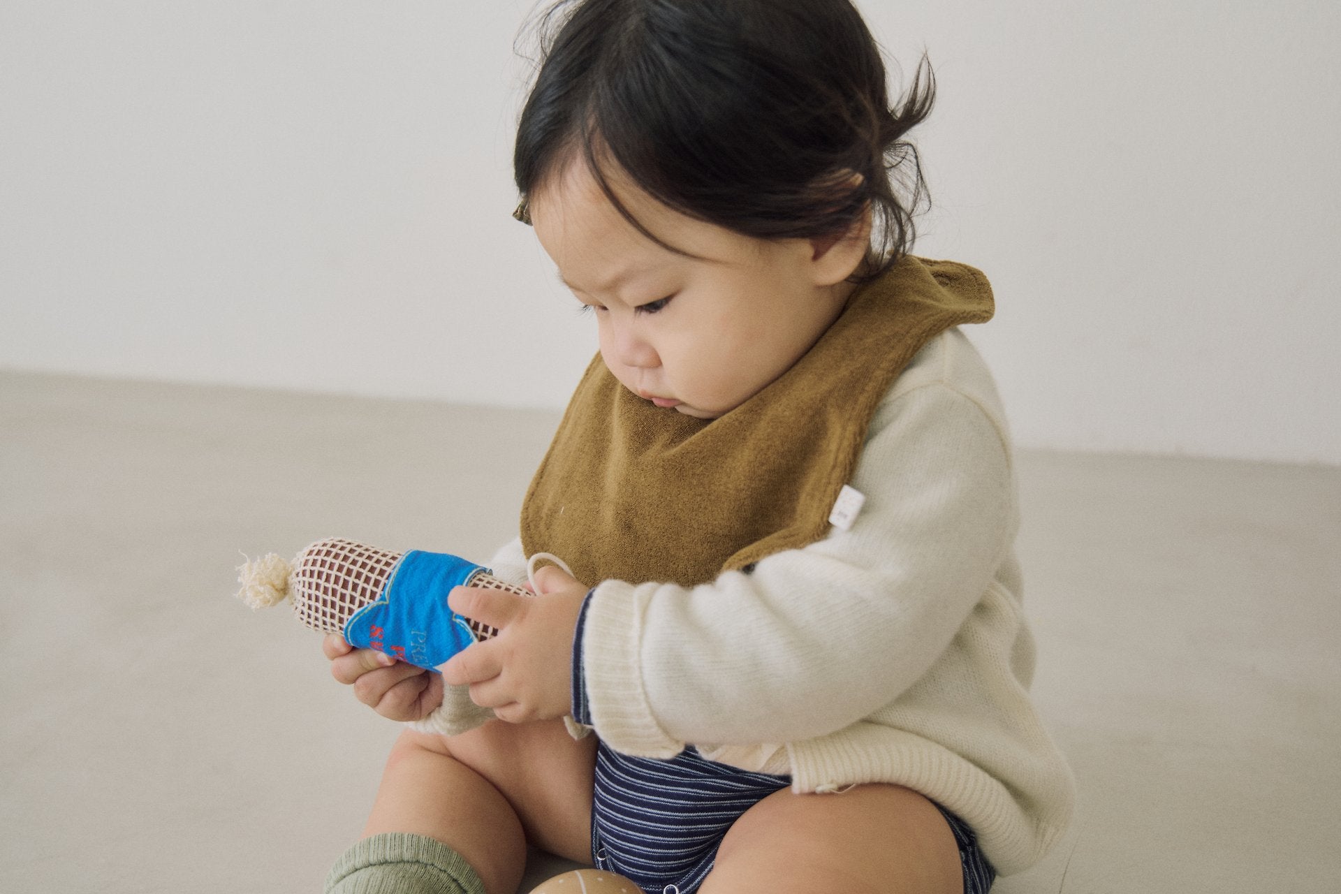 [soye] Cashmere Basic Bebe Cardigan