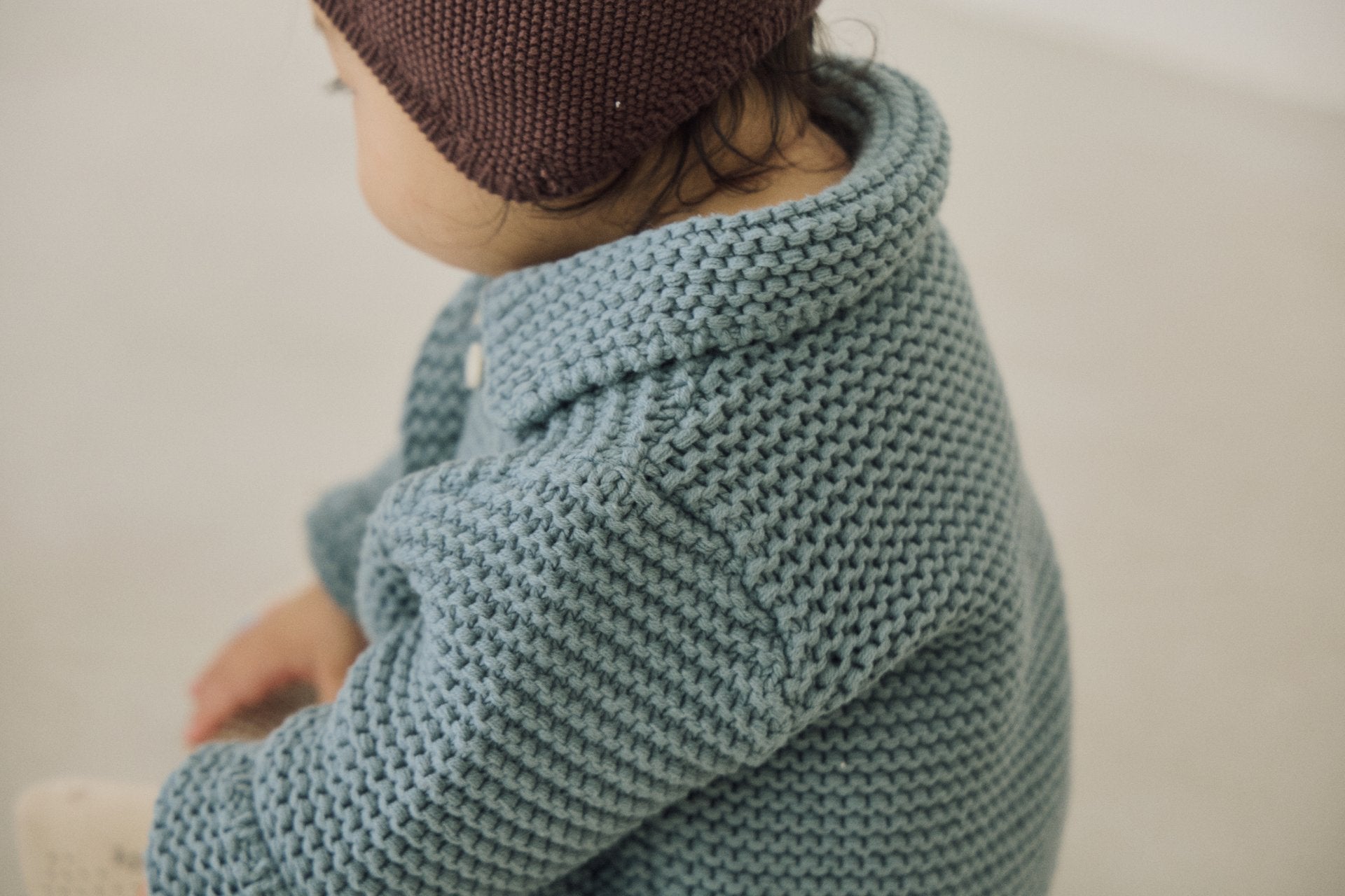 [soye] Shy Bebe Raglan Tee