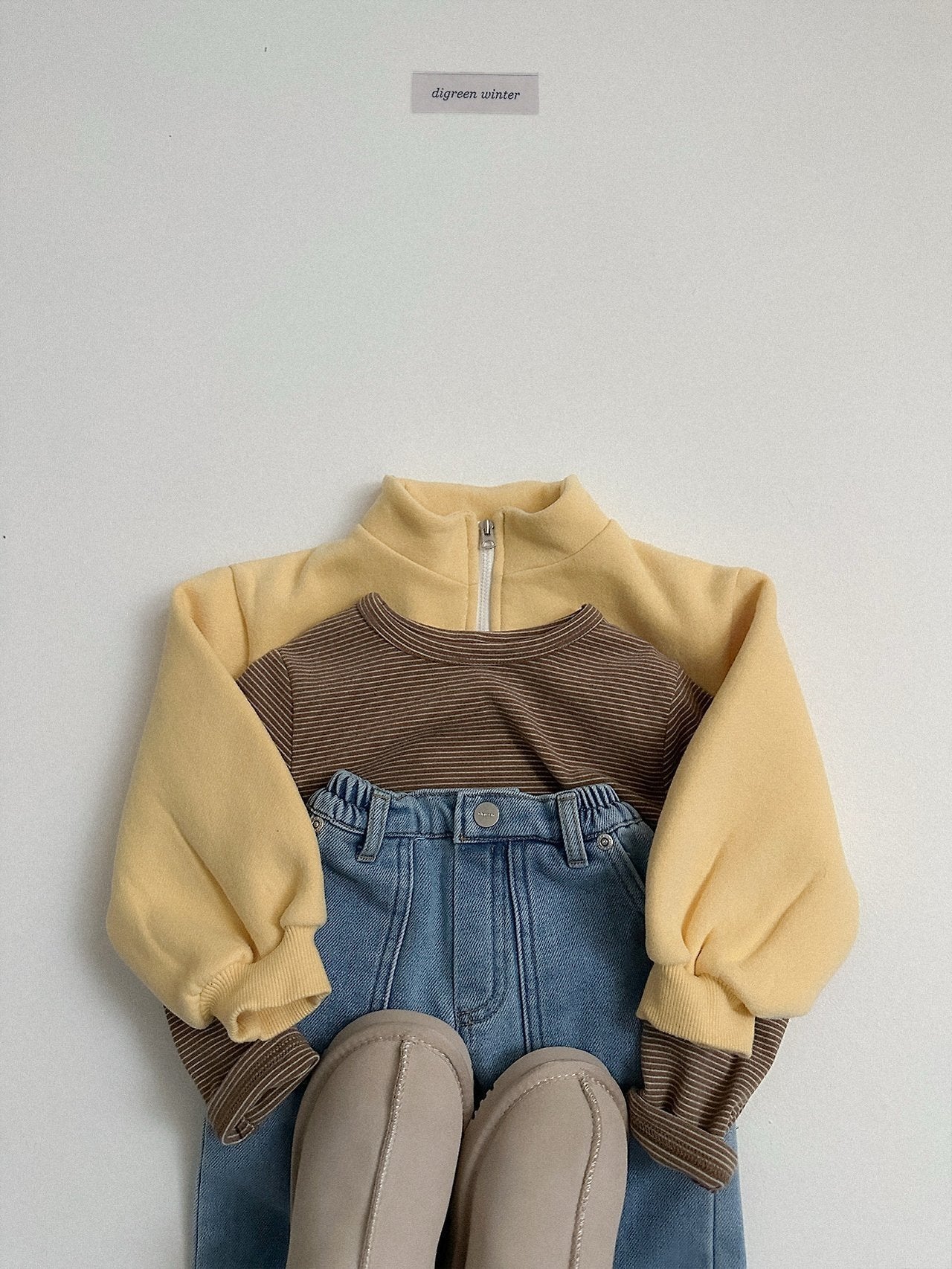 [digreen] Camel Zipup Jumper