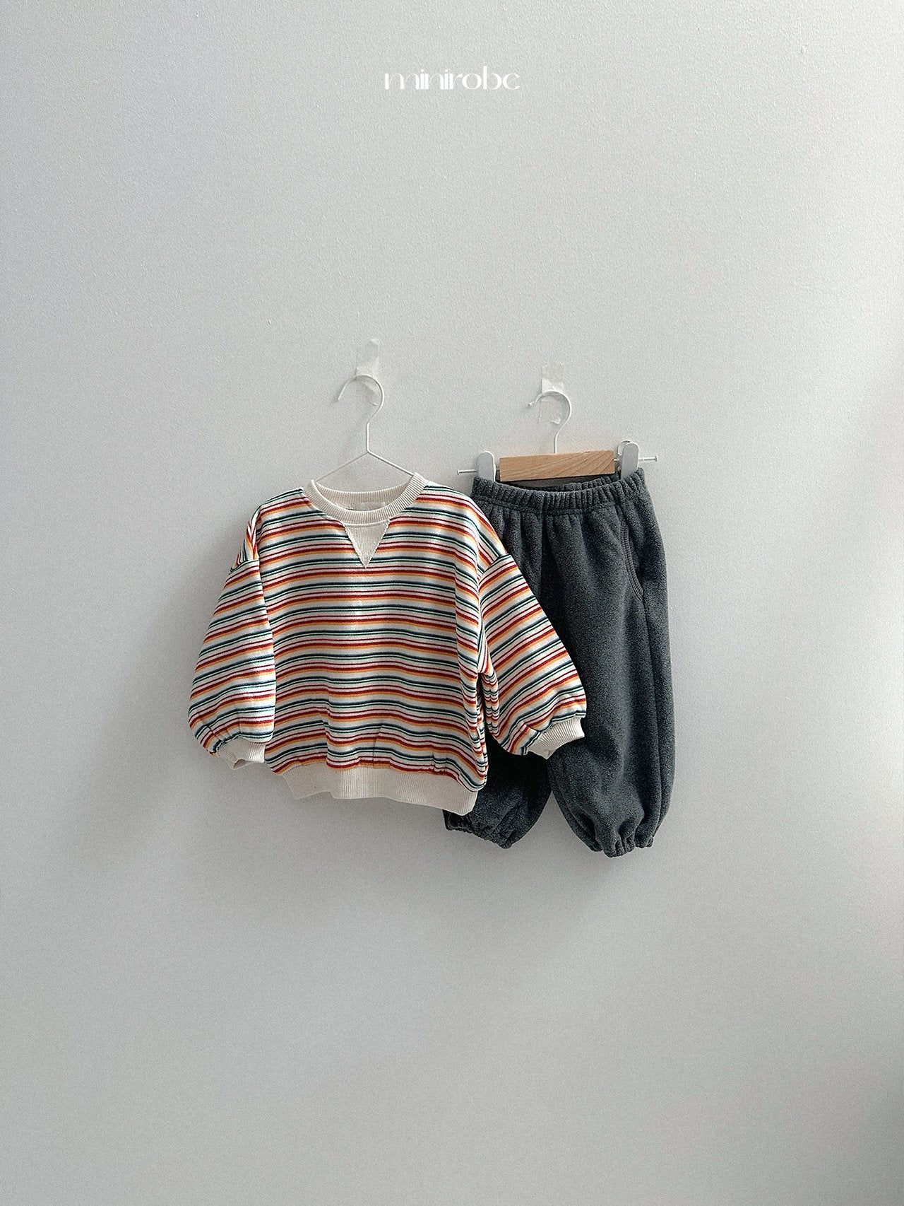 [minirobe] Rainbow sweatshirt