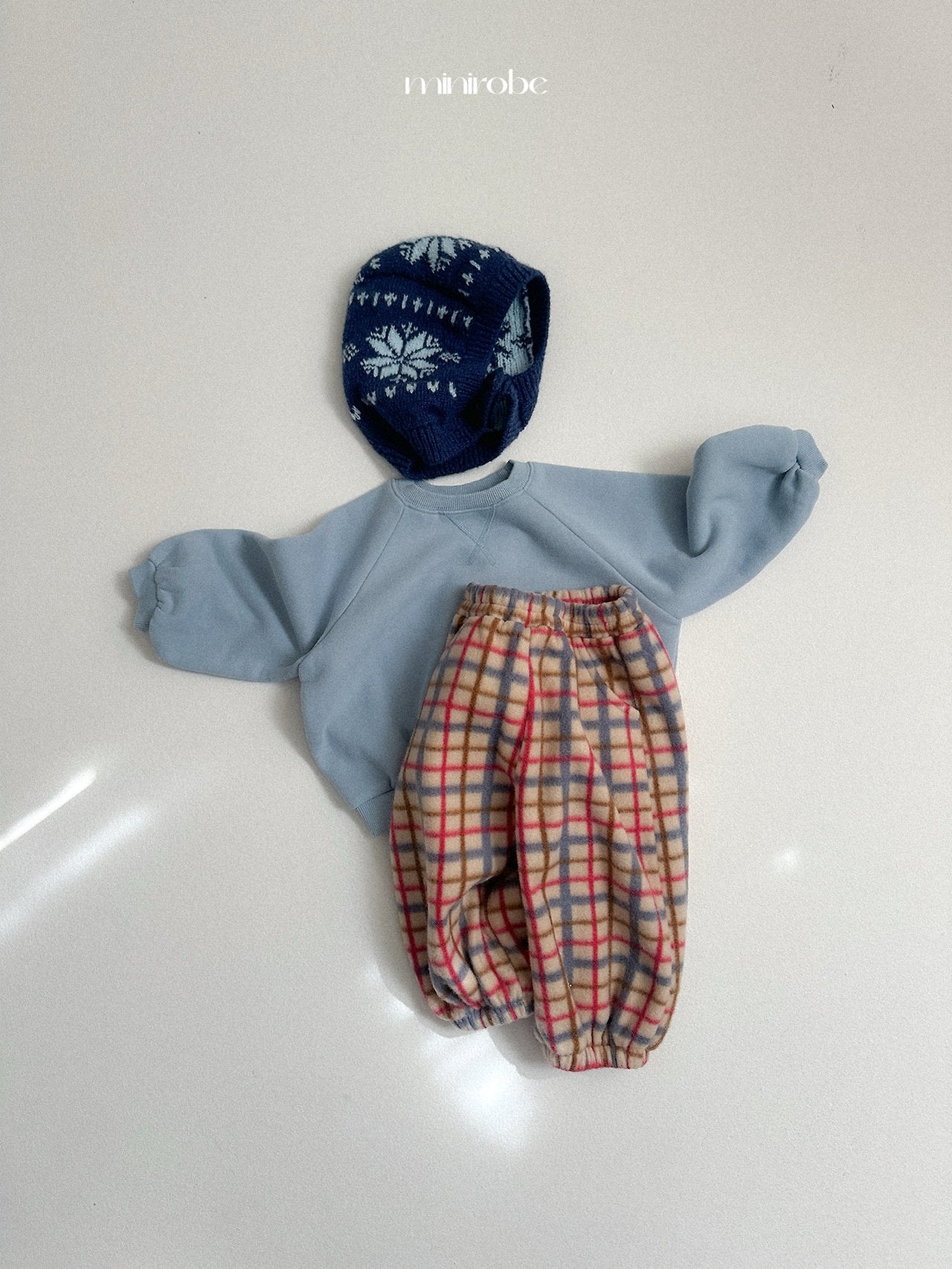 [minirobe] Raglan rounded sweatshirt